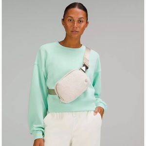 Lululemon Sherpa Belt Bag